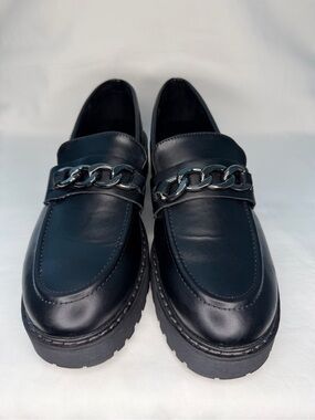 Women’s Black Chain-Accent Moccasins
